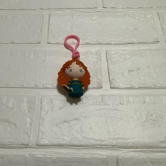 Disney’s PIXAR • Brave Keychain - Picture 2 of 4